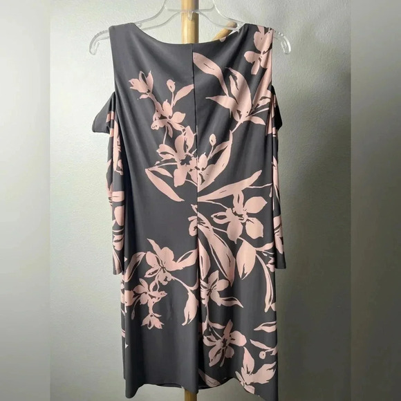 Gray and pink floral 3/4 sleeve cocktail dress Size 16 Women's Floral-Print - Picture 7 of 7